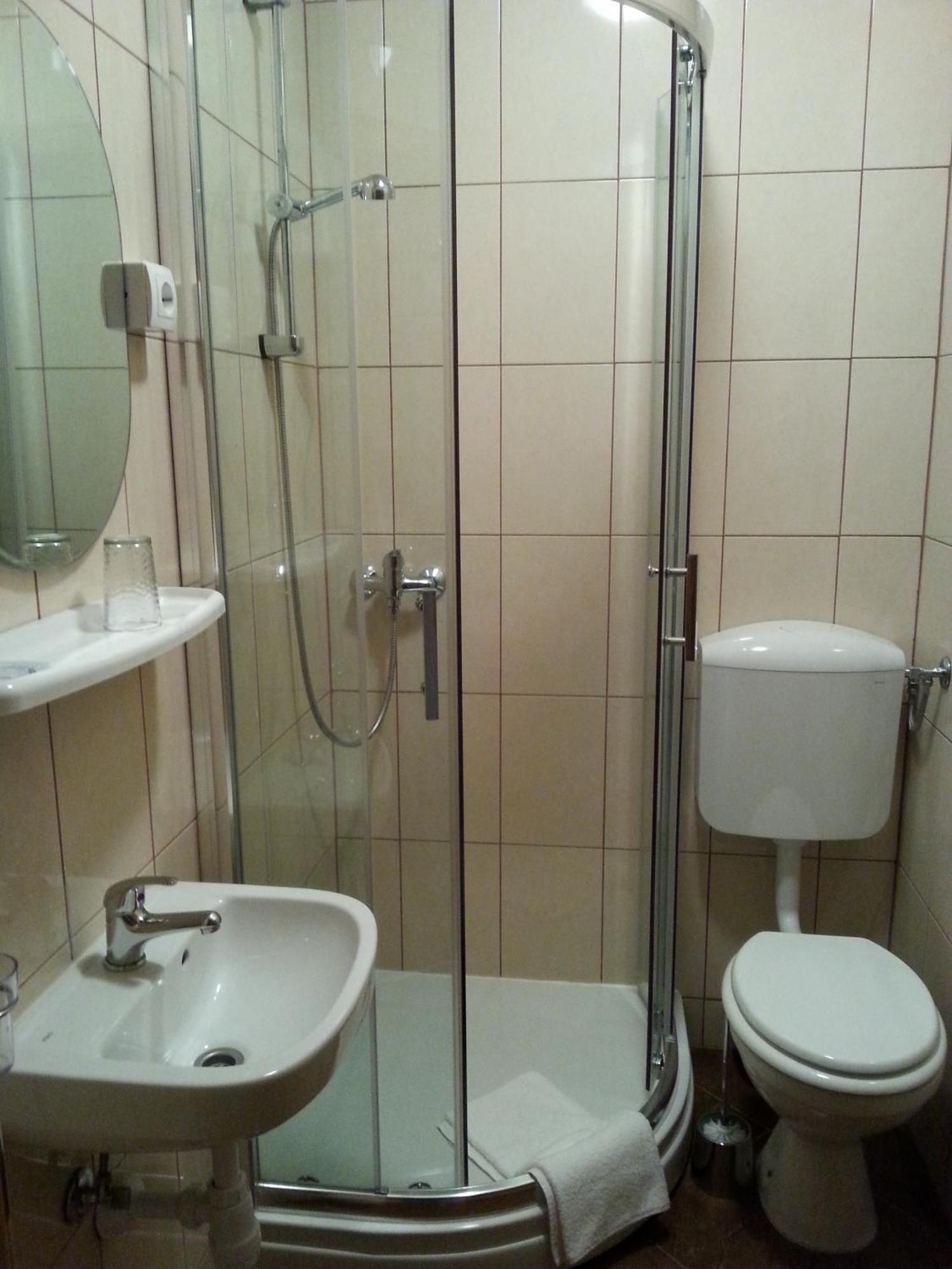 Hotel Gacka Otocac Phòng bức ảnh