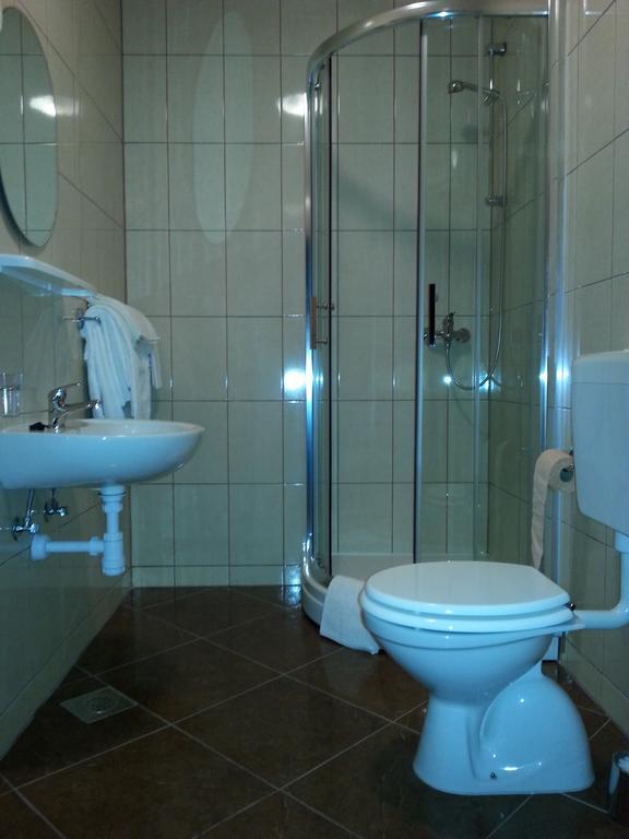 Hotel Gacka Otocac Phòng bức ảnh