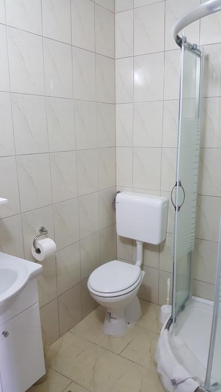 Hotel Gacka Otocac Ngoại thất bức ảnh